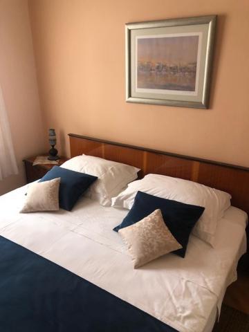 Rooms Vinka,Stomorska Ngoại thất bức ảnh
